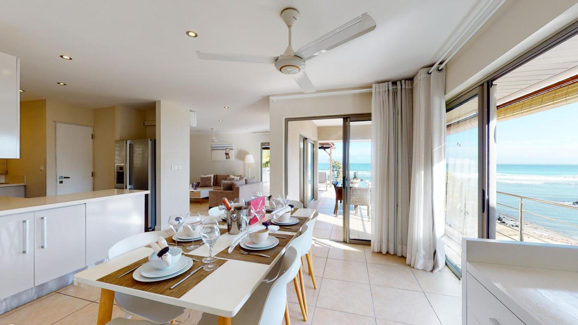 Bon Azur Beachfront Suites & Penthouses With Lov Trou aux Biches Exterior foto
