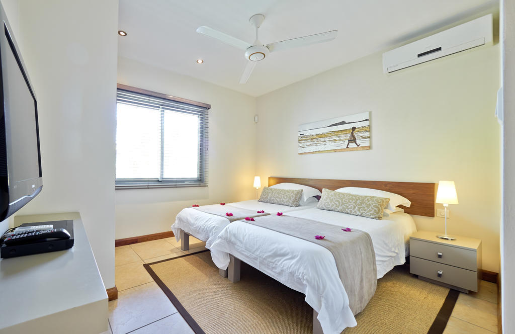 Bon Azur Beachfront Suites & Penthouses With Lov Trou aux Biches Zimmer foto